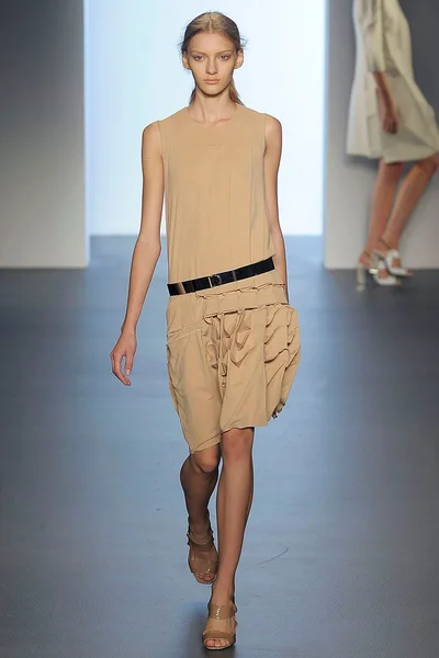Look 23